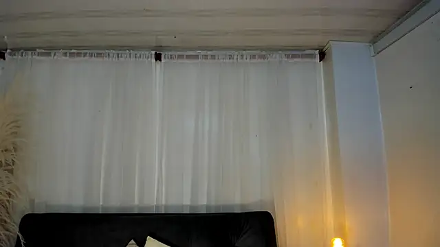 Snapshot of miel_gomez chatting on 02.04.25 miel gomez online show from 02.04.25