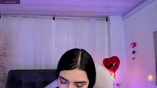Snapshot of miel_gomez chatting on 02.25.25 miel gomez online show from 02.25.25
