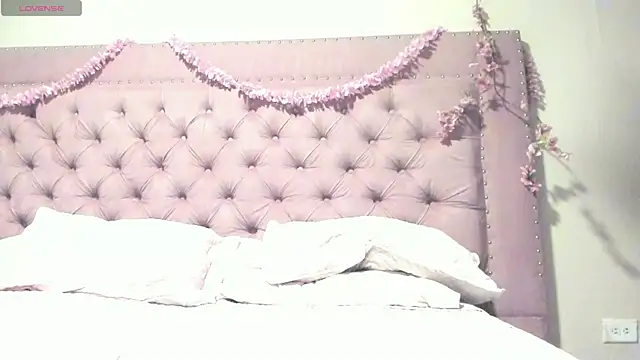 Snapshot of mitsu_ky chatting on 03.05.25 mitsu ky online show from 03.05.25