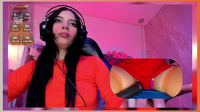 Snapshot of SweetieCloe_ chatting on 12.01.25 SweetieCloe online show from 12.01.25