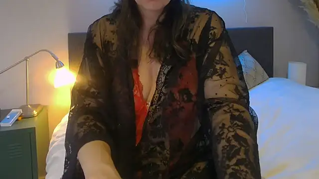 Ella Next Door online show from 02.14.25