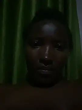 Snapshot of Naughty-sonia2 chatting on 12.25.24 Naughty-sonia2 online show from 12.25.24