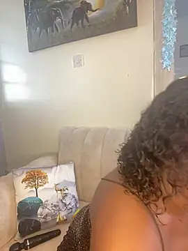 Snapshot of Naughty-sonia2 chatting on 03.13.25 Naughty-sonia2 online show from 03.13.25