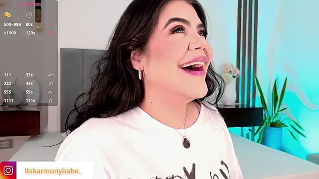 Snapshot of Harmonybabe_ chatting on 05.11.26 Harmonybabe online show from 05.11.26