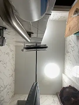 Snapshot of LunaWolfie143 chatting on 09.15.25 LunaWolfie143 online show from 09.15.25