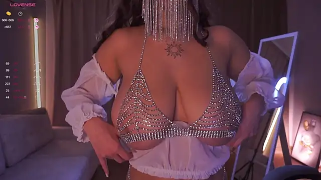 AnuricBriny online show from 10.27.25