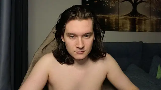 Snapshot of MoreRealAlex chatting on 05.19.26 MoreRealAlex online show from 05.19.26