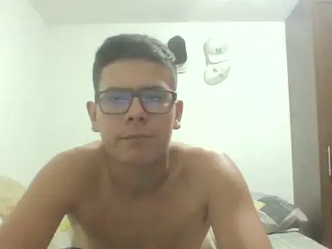 Snapshot of el_sevillista29 chatting on 06.30.26 el sevillista29 online show from 06.30.26