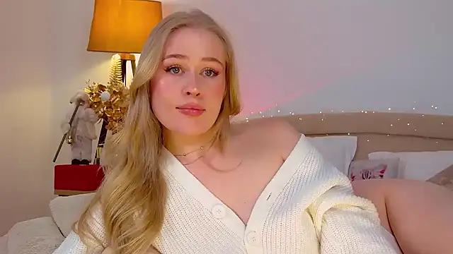 JuliaJaee online show from 01.01.25