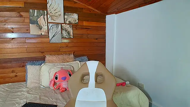 amber curly online show from 03.18.26