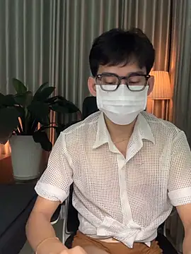 Snapshot of MinhTuanLive chatting on 02.13.26 MinhTuanLive online show from 02.13.26