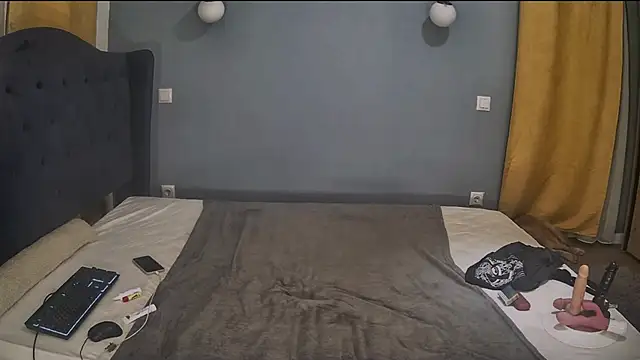 AnnaMaee online show from 01.19.25