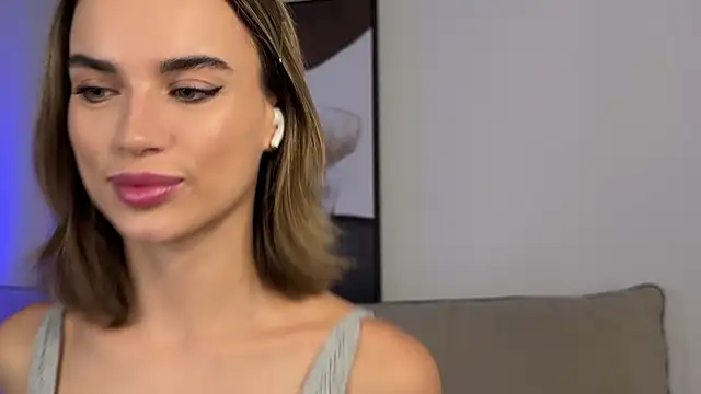 Snapshot of JodyBlow chatting on 10.25.25 JodyBlow online show from 10.25.25