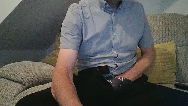 Snapshot of mr_english50 chatting on 09.17.25 mr english50 online show from 09.17.25