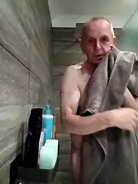 Snapshot of mr_english50 chatting on 12.04.25 mr english50 online show from 12.04.25