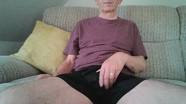 Snapshot of mr_english50 chatting on 06.21.26 mr english50 online show from 06.21.26