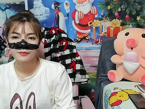 Snapshot of Sugar_lipsz chatting on 12.18.24 Sugar lipsz online show from 12.18.24