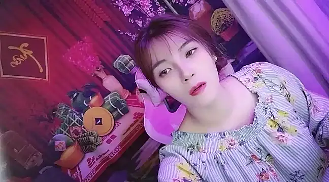 Snapshot of Sugar_lipsz chatting on 02.07.25 Sugar lipsz online show from 02.07.25