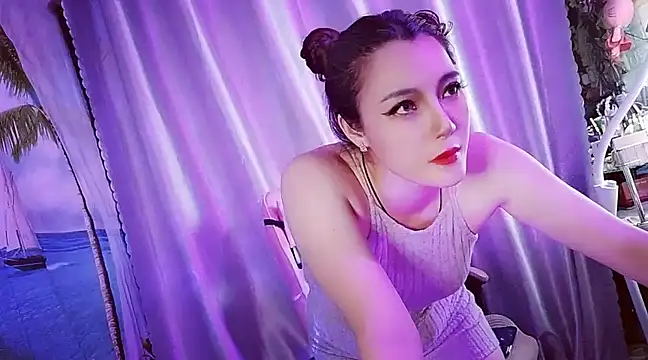 Snapshot of Sugar_lipsz chatting on 03.04.25 Sugar lipsz online show from 03.04.25