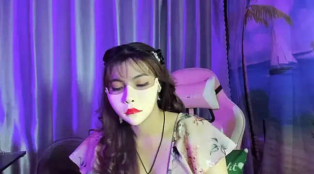 Snapshot of Sugar_lipsz chatting on 03.18.25 Sugar lipsz online show from 03.18.25