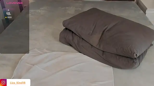 Snapshot of juicy-pussy chatting on 12.16.24 juicy-pussy online show from 12.16.24