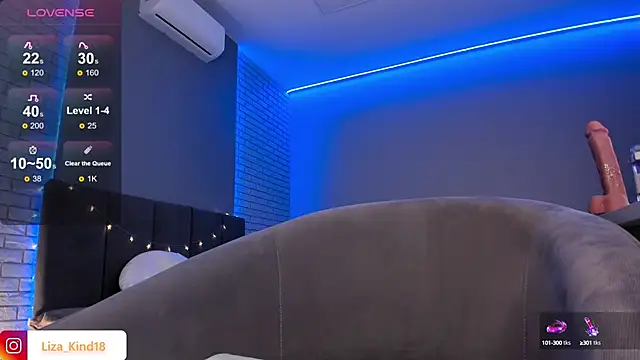 Snapshot of juicy-pussy chatting on 03.17.25 juicy-pussy online show from 03.17.25