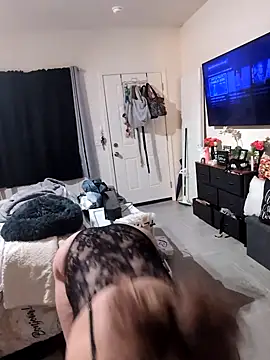 EverlynnCynn20 online show from 09.15.25