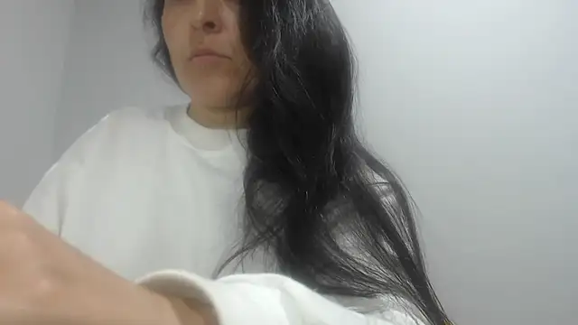 naughthyany16 online show from 12.14.25