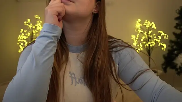 MagicPeachh  online show from 01.16.25