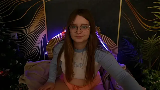 MagicPeachh  online show from 01.20.25