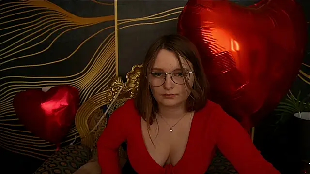 MagicPeachh  online show from 02.26.25