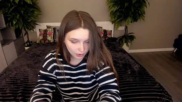 MagicPeachh  online show from 11.26.25