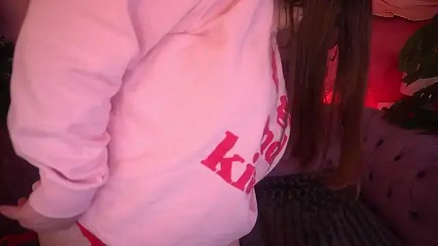 MagicPeachh  online show from 12.22.25