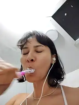 Ramona Flower online show from 12.09.24