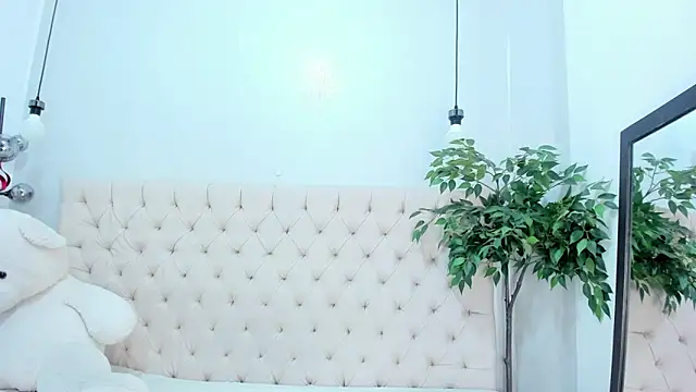 Victoria Coleman online show from 03.19.26