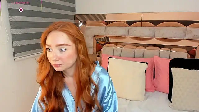 Snapshot of CamiiLovers chatting on 01.09.26 CamiiLovers online show from 01.09.26