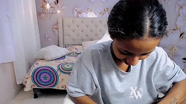 jasmin brunette  online show from 12.10.24