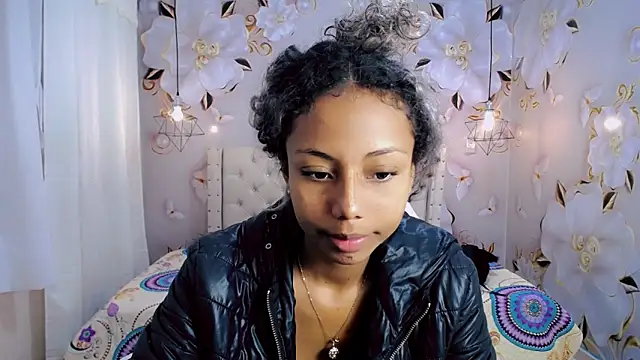 jasmin brunette  online show from 12.12.24