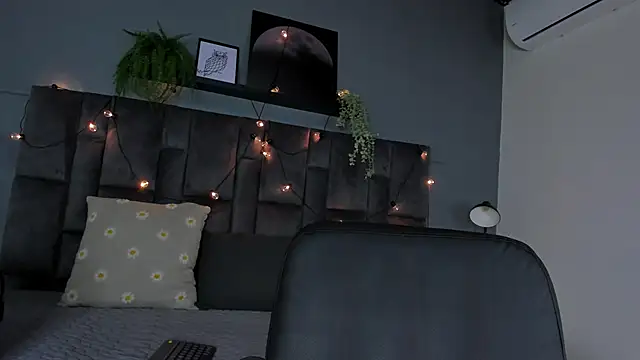 LilithSmith  online show from 02.10.26