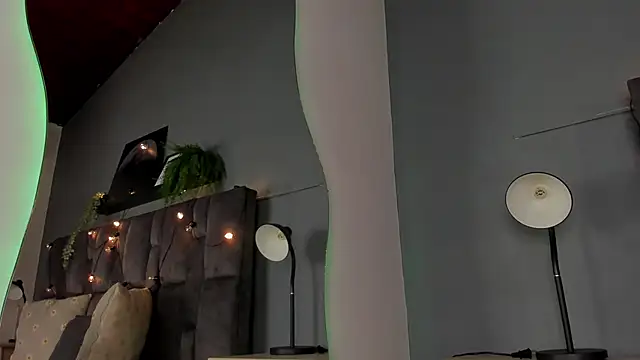 LilithSmith  online show from 02.12.26