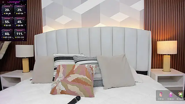 Snapshot of Marge_lasander chatting on 11.21.25 Marge lasander online show from 11.21.25