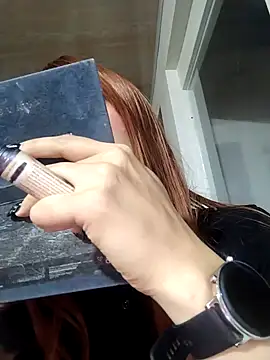 Snapshot of taaylor33 chatting on 01.01.25 taaylor33 online show from 01.01.25