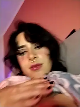 Snapshot of taaylor33 chatting on 09.11.25 taaylor33 online show from 09.11.25