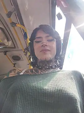 taaylor33 online show from 04.13.26