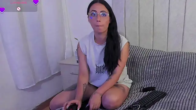 Snapshot of anny_roberts chatting on 01.09.26 anny roberts online show from 01.09.26