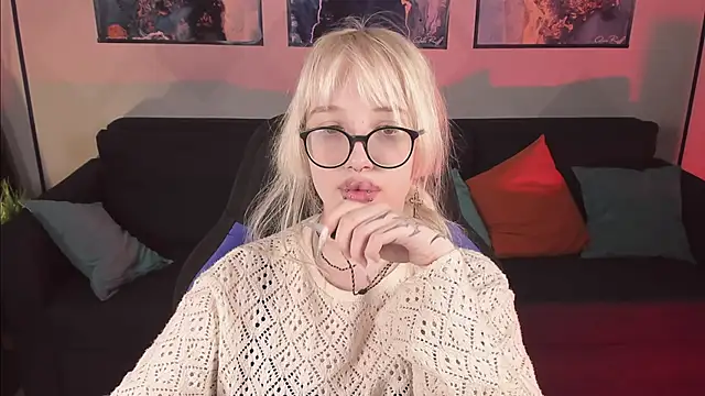 AmayaSakura online show from 12.15.24