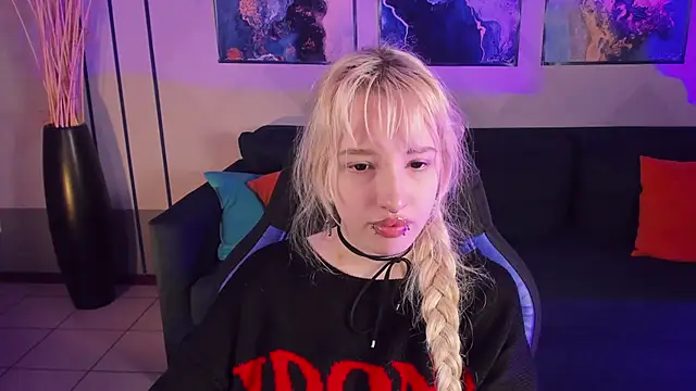 AmayaSakura online show from 12.27.24