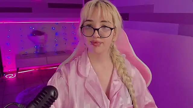 AmayaSakura online show from 12.28.24