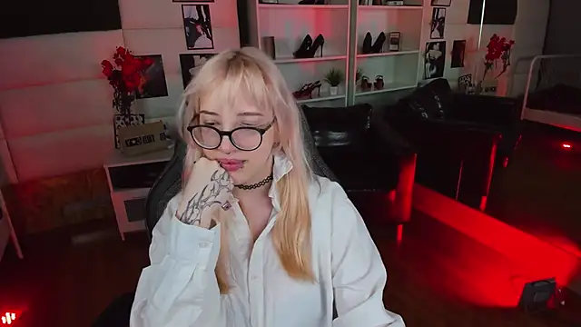 AmayaSakura online show from 02.05.25