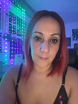 Snapshot of DeeLight124 chatting on 09.21.25 DeeLight124 online show from 09.21.25